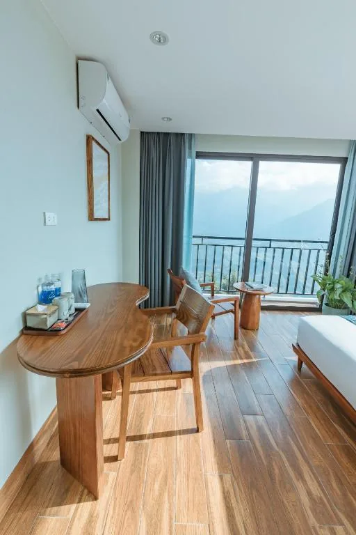 Triple Room with Mountain View — Sapa Yen Hotel